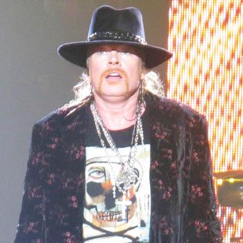 Slash says Rock Hall reunion doubtful because Axl Rose 'hates my guts