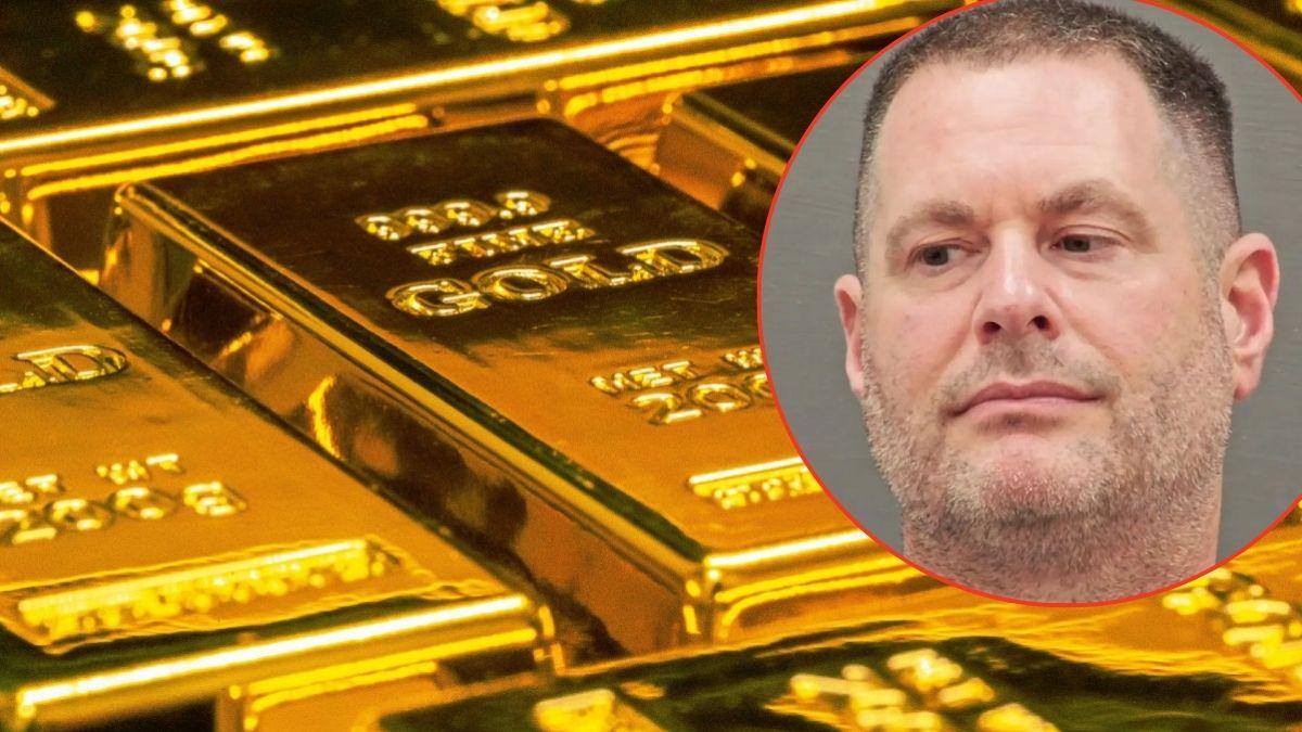 picture of David rush and gold bars