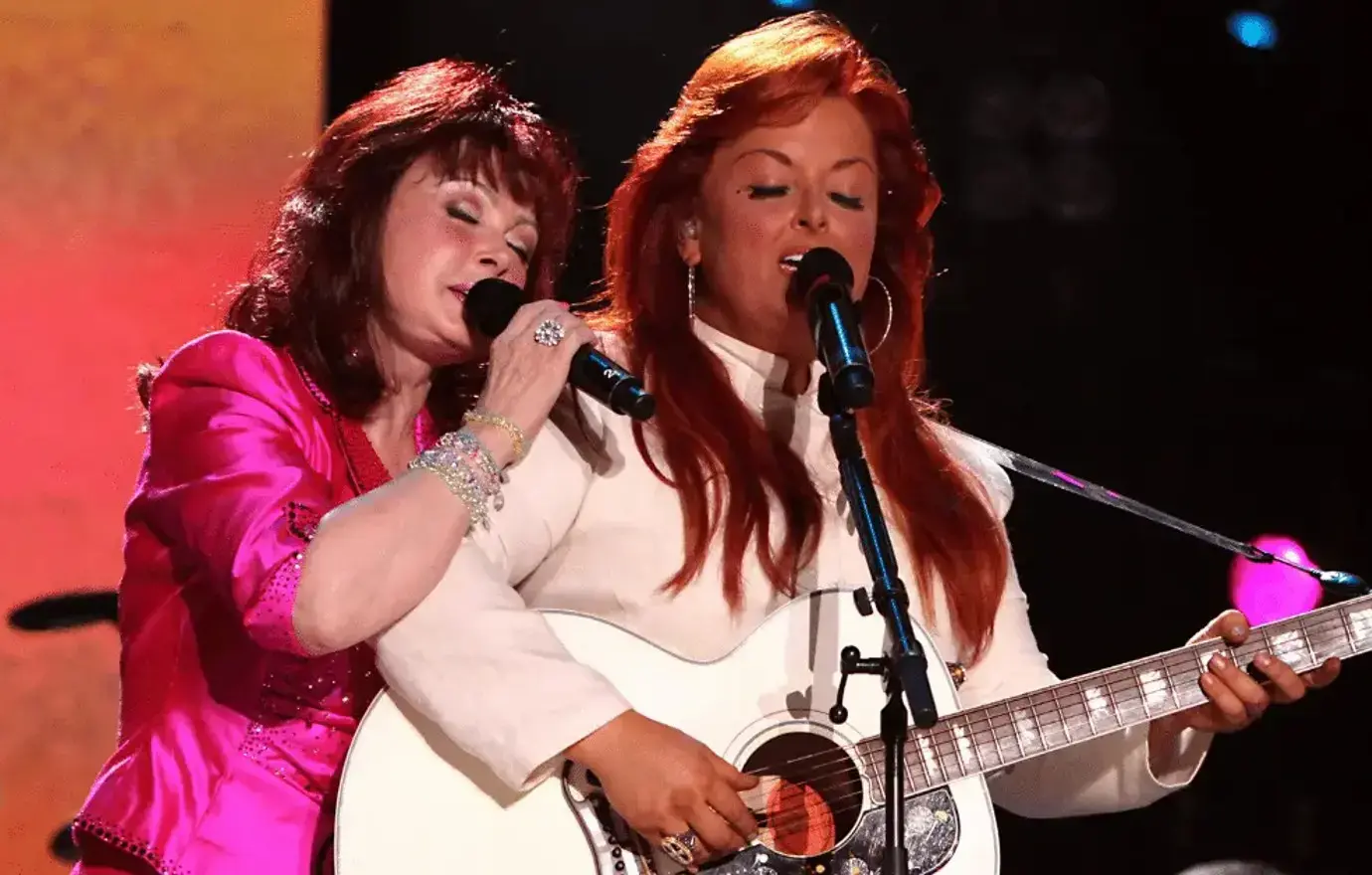 photo of Wynonna and Naomi Judd