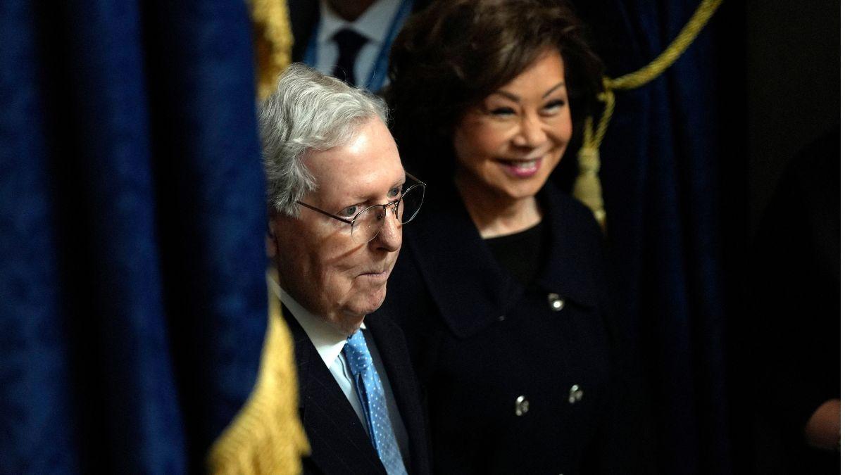 Photo of Mitch McConnell and Elaine Chao