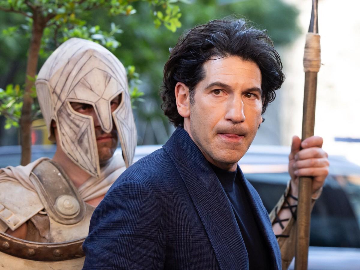 Jon Bernthal spent hours submerged inside the Trojan Horse for one scene.