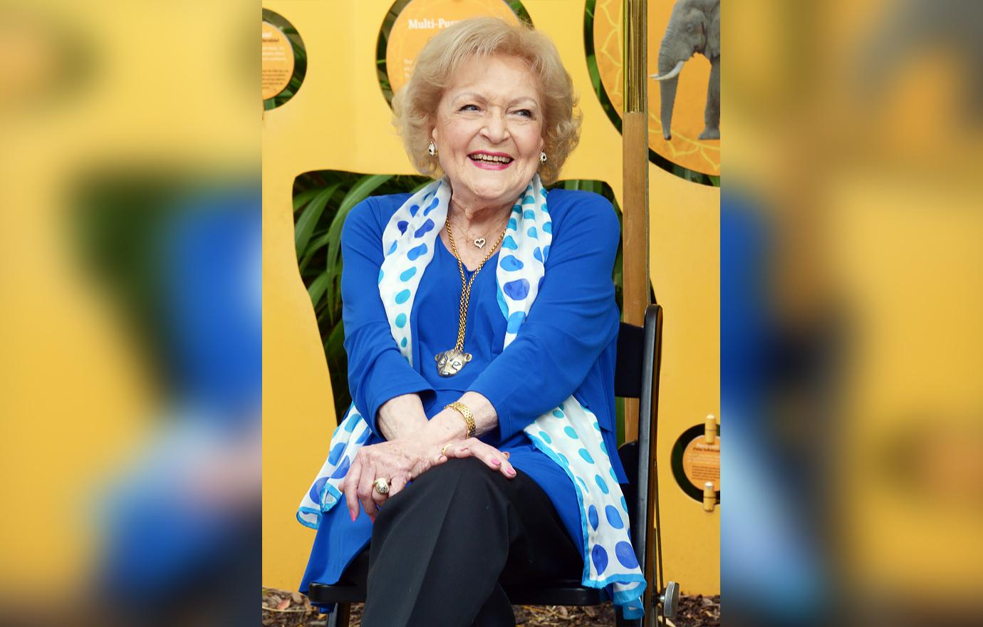 betty white death la zoo donations th birthday r