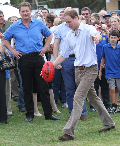 PHOTOS: Prince William Has A Ball With Children In Flood-Ravaged Australia