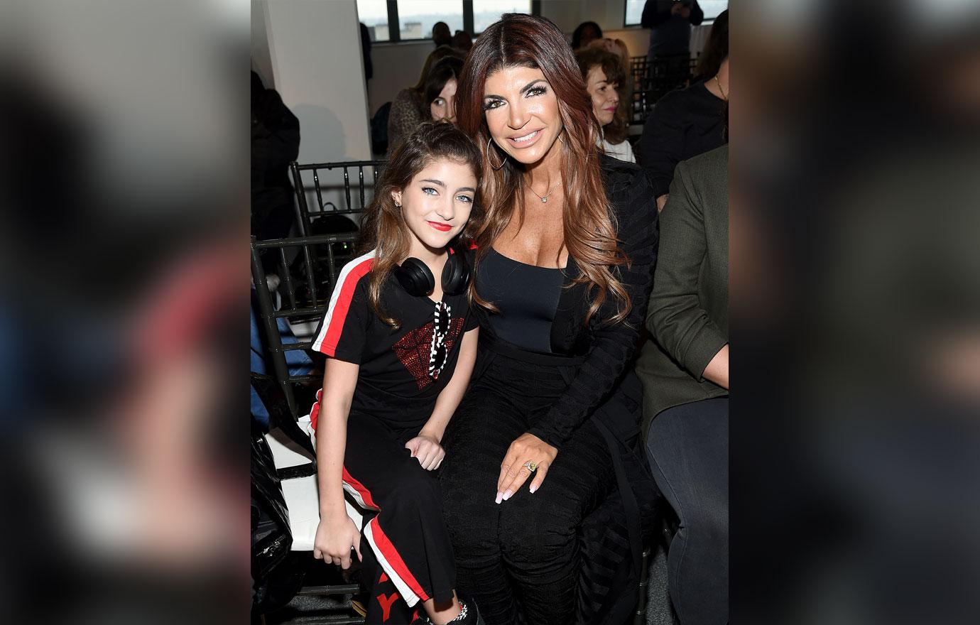 Teresa Giudice Parties Single NYFW Divorce Joe