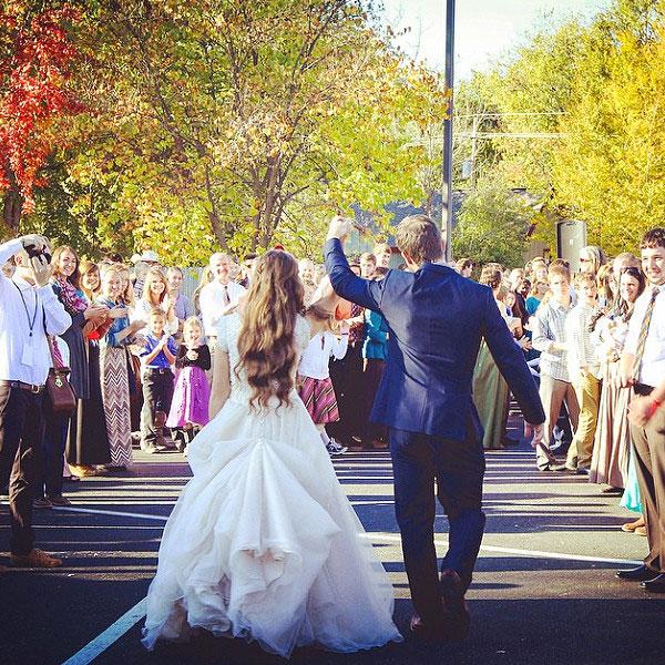 Beautiful Bride! Jessa Duggar Shares More Stunning Shots From Her