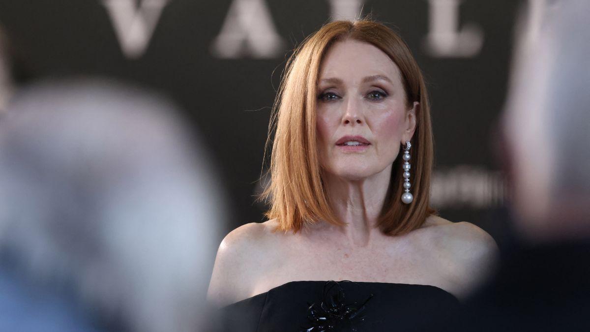 Julianne Moore Torched Over Claims She Doesn t Want To Be In Violent Movies julianne-moore-torched-over-claims-she-doesn-t-want-to-be-in-violent-movies