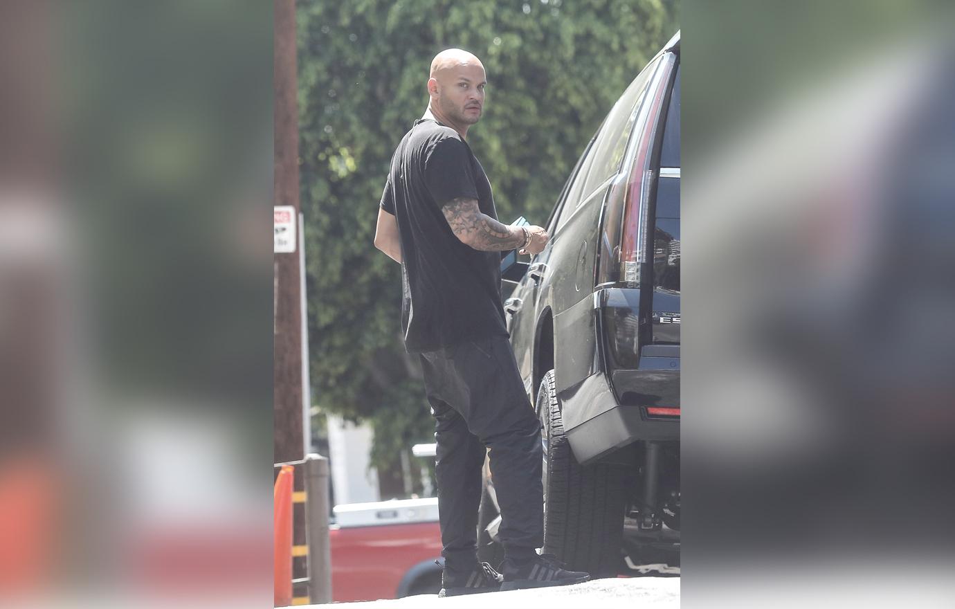 //stephen belafonte goes solo amid rumors mel b is dating a cop