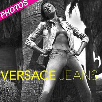 //gisele bundchen topless versace jeans