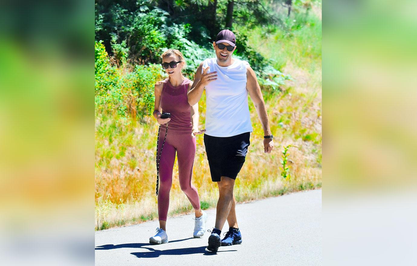 Giuliana Rancic Husband Hike