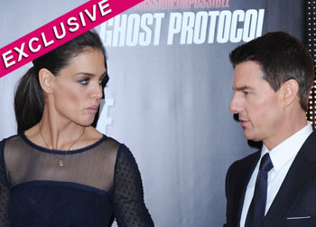 //tom cruise controlling katie