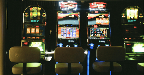 lights camera jackpot celebrity online casino slot games