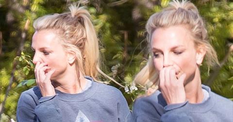 britney spears picking nose new boyfriend