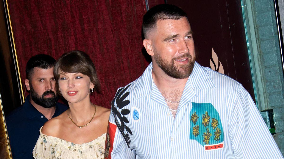 picture of Taylor Swift and Travis Kelce