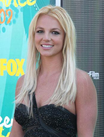 Britney Spears Twitter Chat With Fans: I'm A Boring Homebody