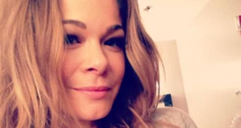 //leann rimes twitter square