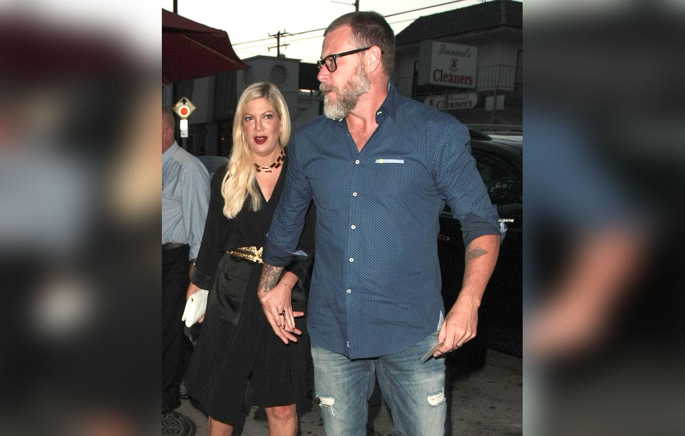 tori spelling dean mcdermott divorce secret message confirms couple is over