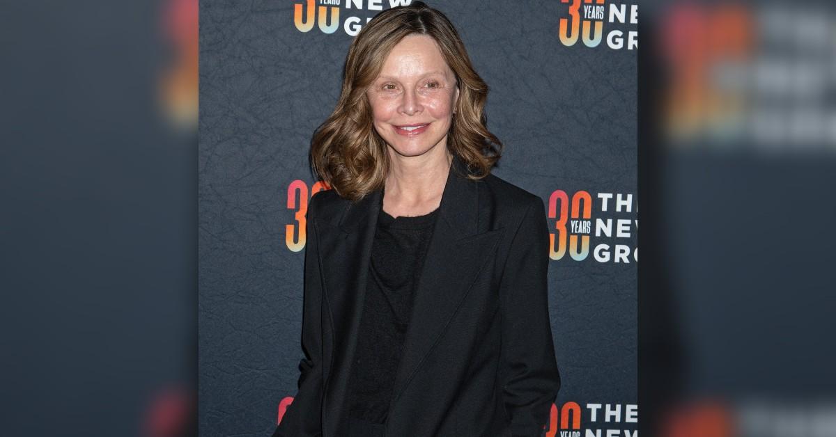 calista flockhart goes makeup free red carpet