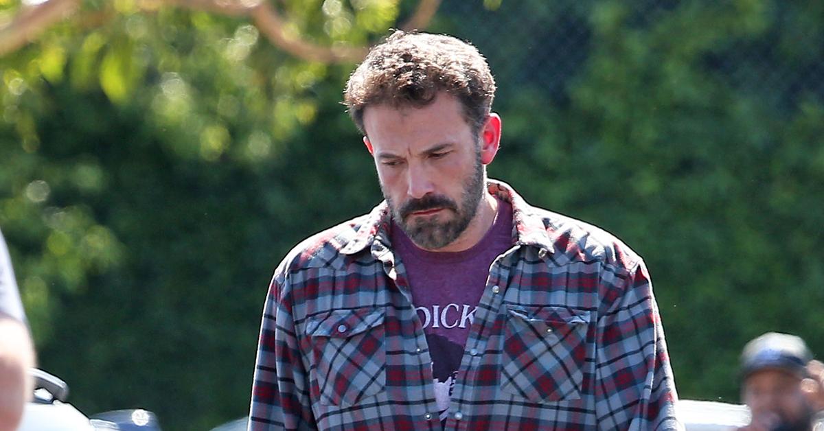 ben affleck sells pacific palisades mansion  mill home intruder