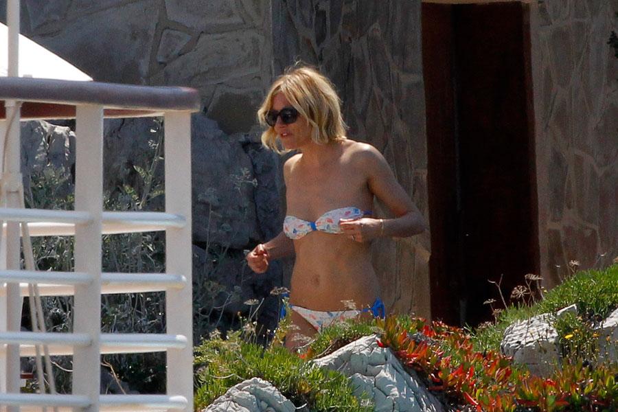 Sienna Miller Bikini Body France