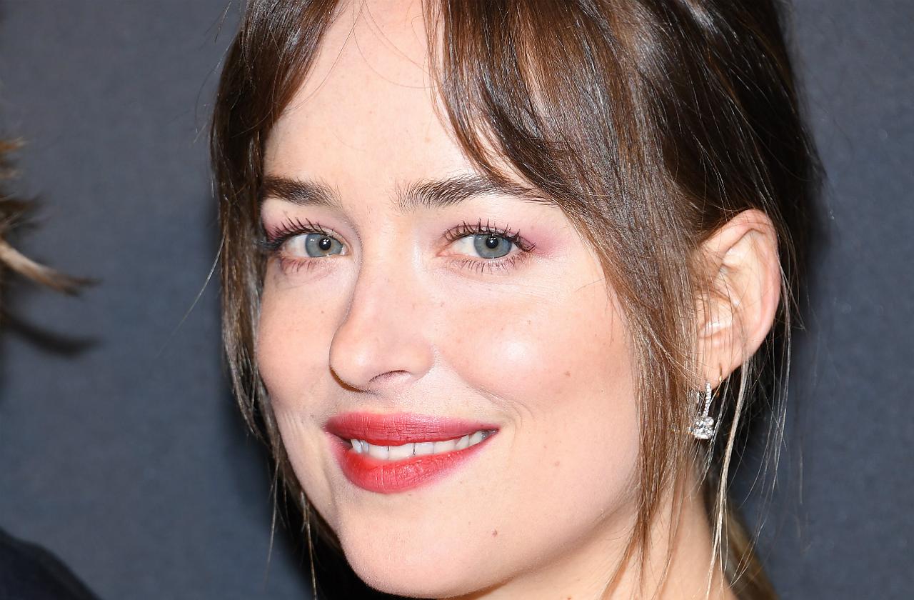 //Dakota Johnson