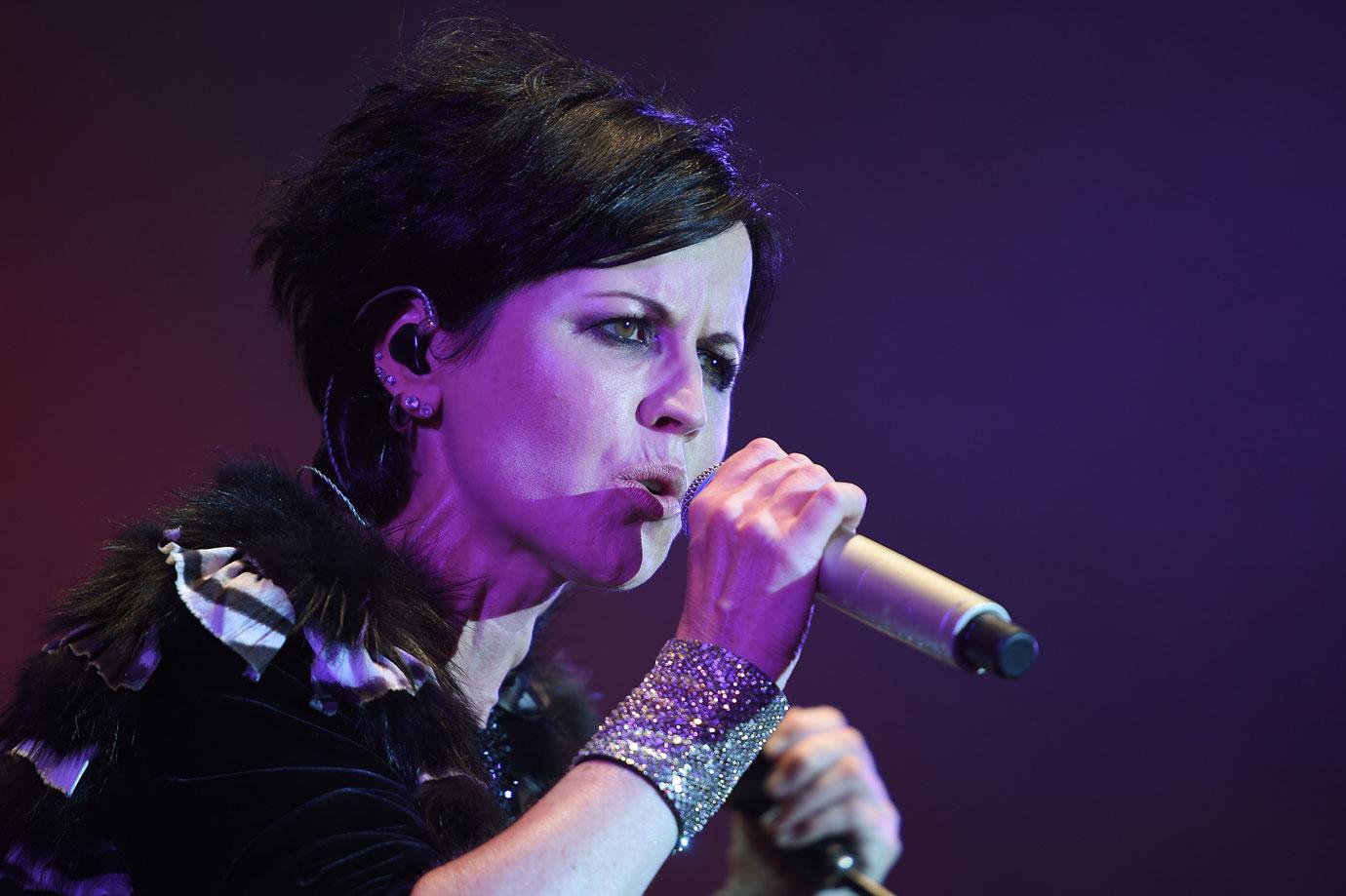 //cranberries singer tragic past