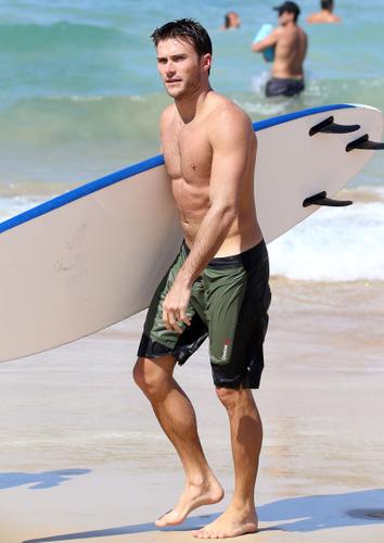 Shirtless Scott Eastwood Caught Surfing In Sydney — Photos