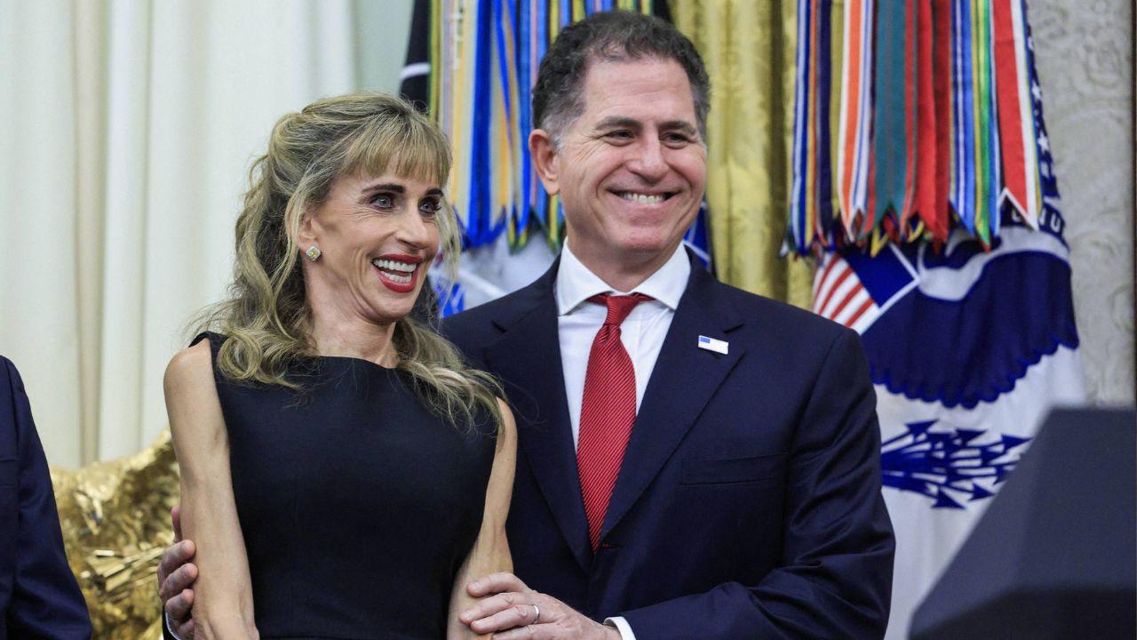 Image of Susan Dell and her husband 