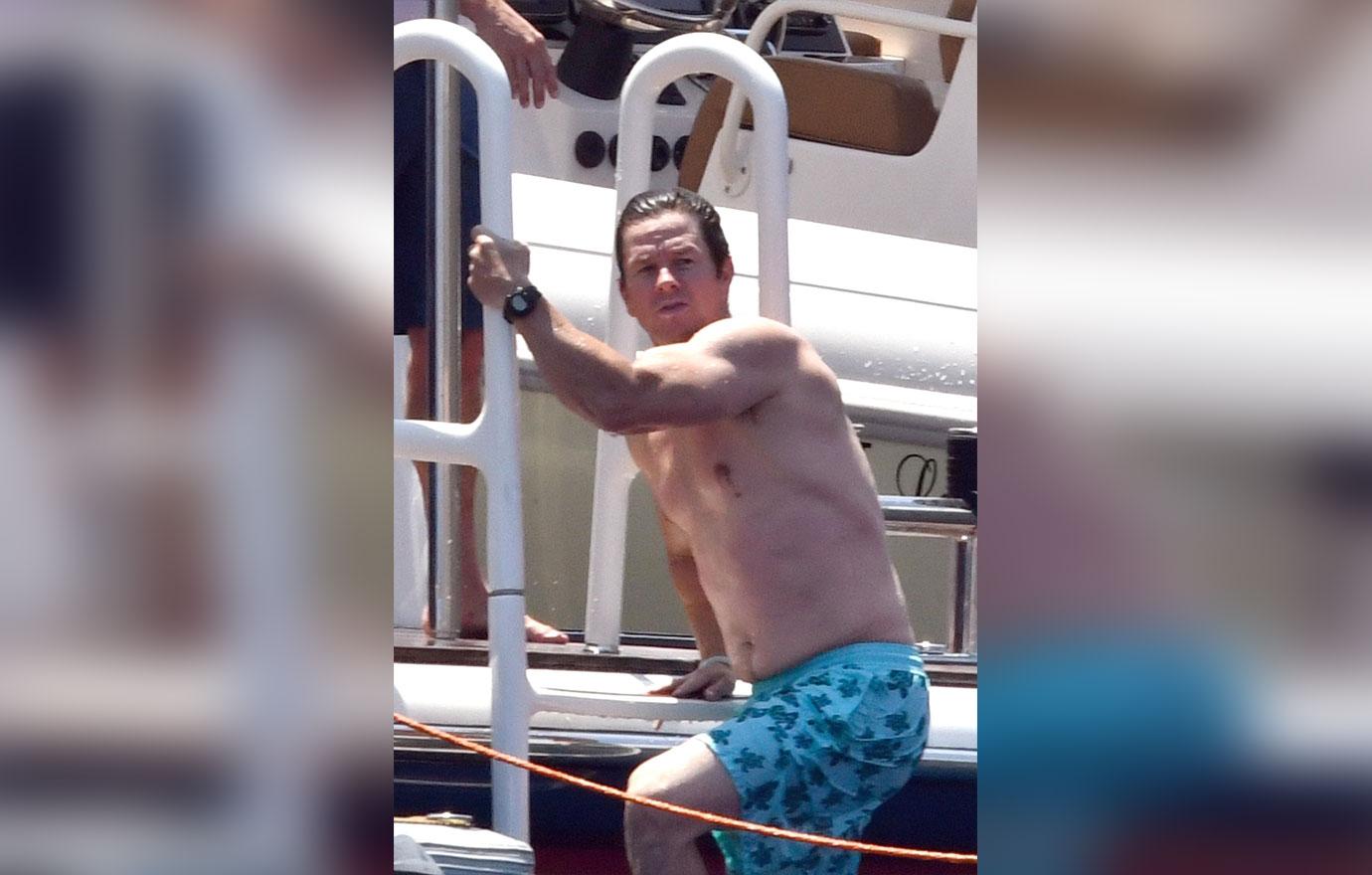 Mark Wahlberg shirtless family vacation