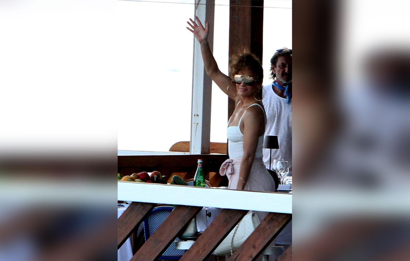 Jennifer Lopez And Alex Rodriguez Take Italian Vacation