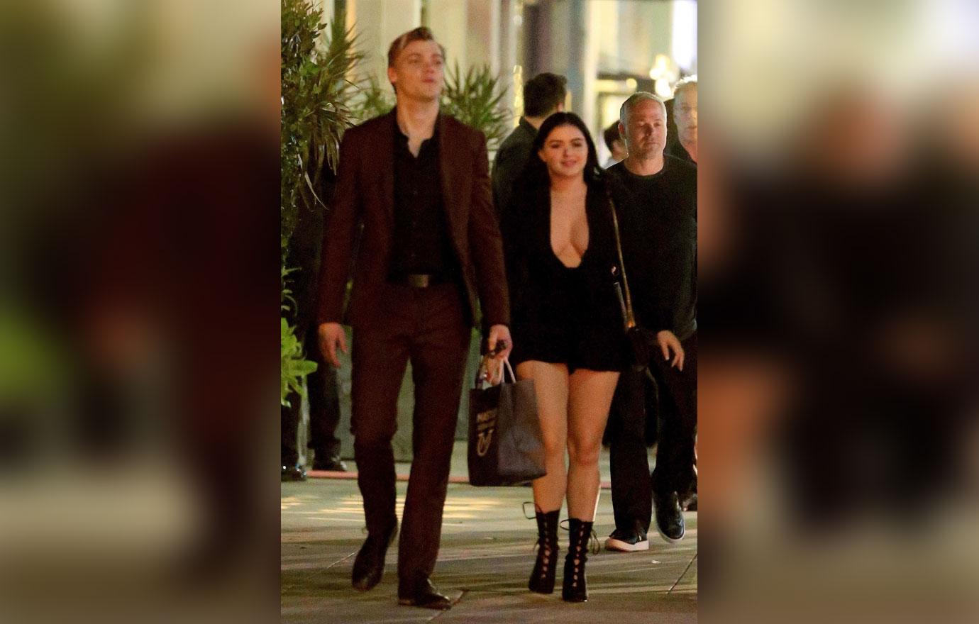 //Ariel Winter Boobs Cleavage Boyfriend Date