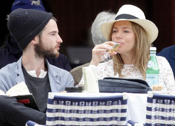 //sienna miller drinking italy splash