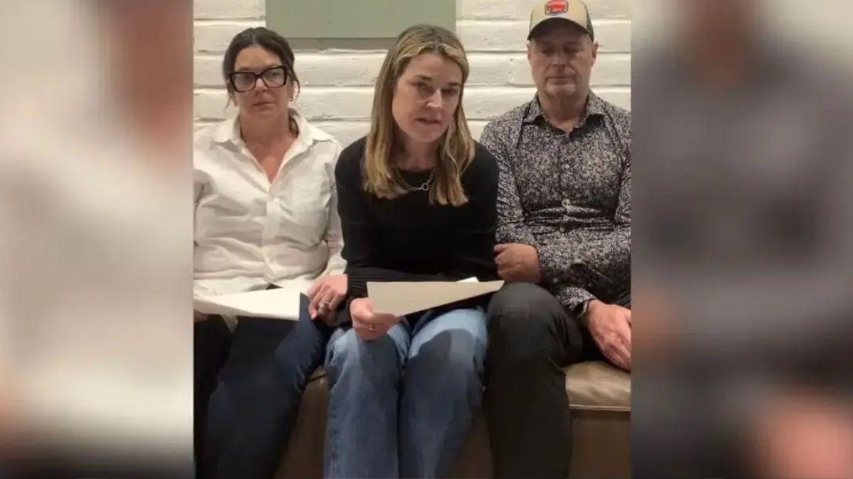 Photo of Savannah Guthrie, siblings 