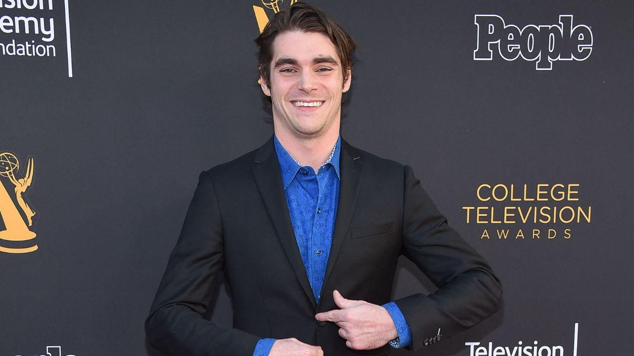 Image Of RJ Mitte 
