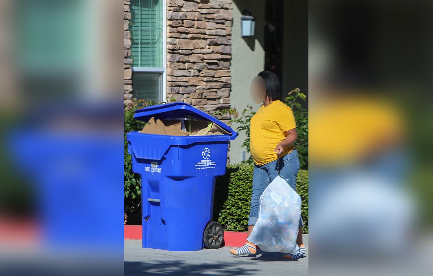 kim kardashian surrogate trash no shoes