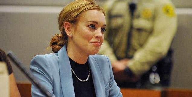 //lindsay lohan broke pp