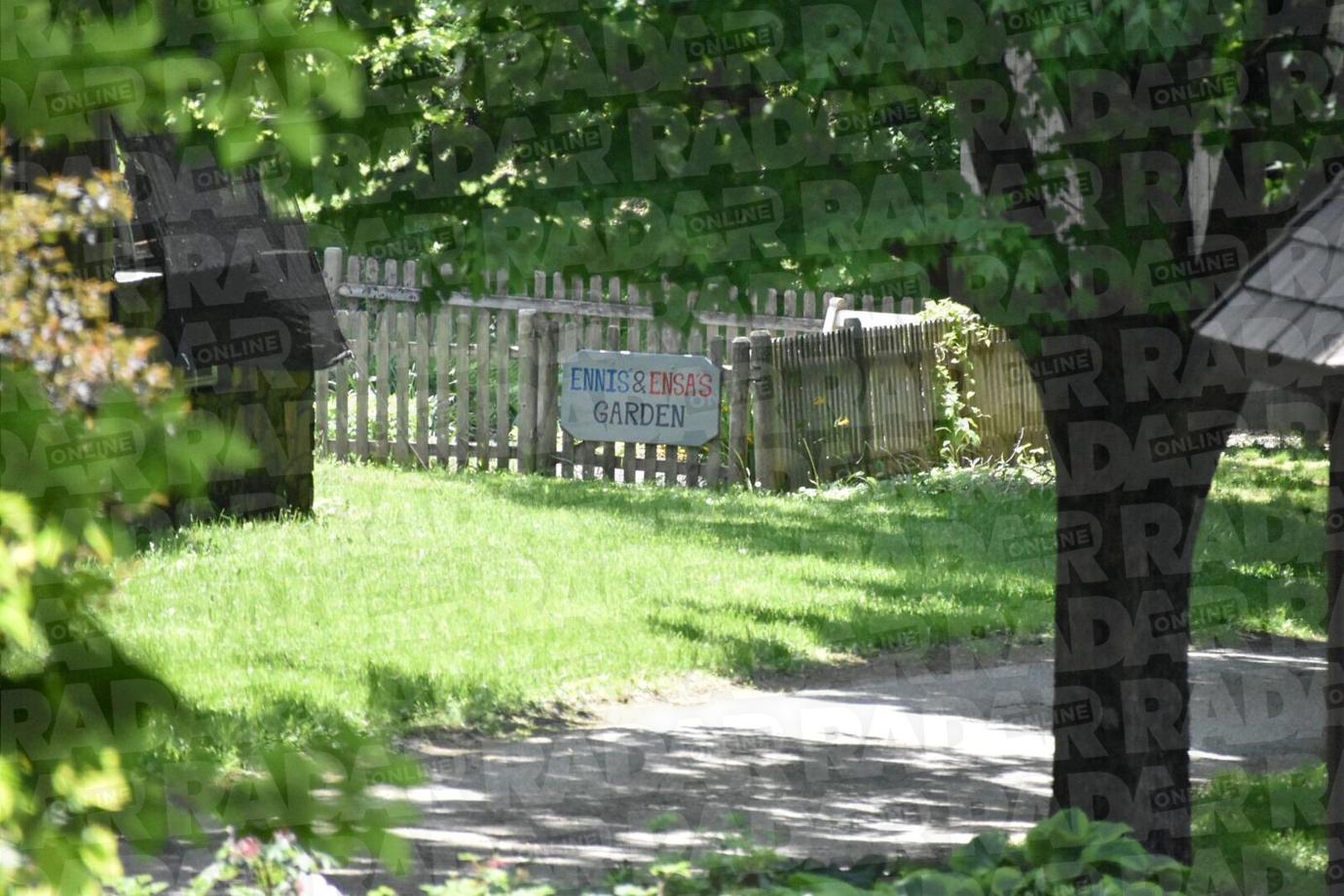 Massachusetts Mansion Cosby's Wife Escaped Him After Assault Conviction