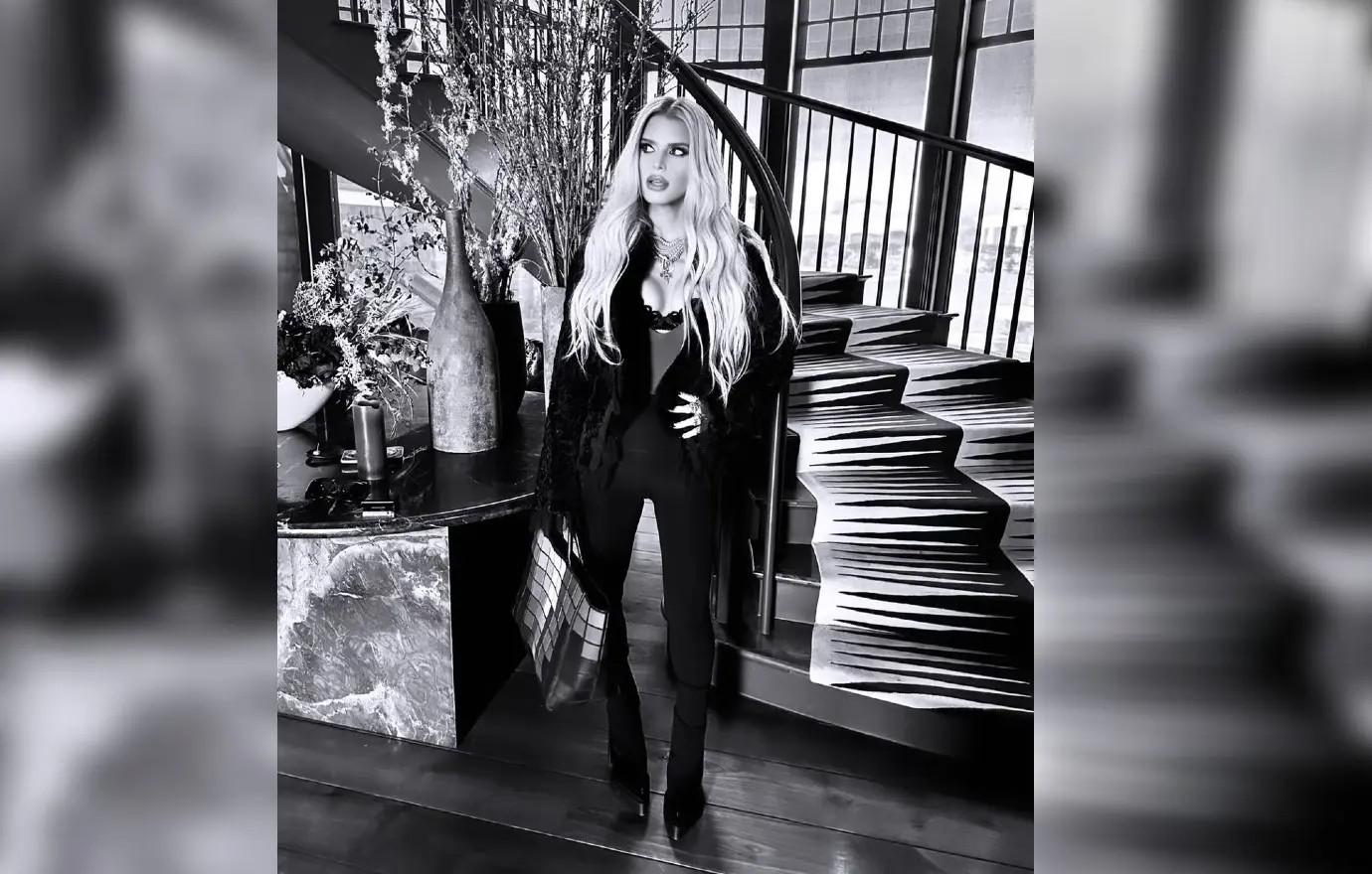 Jessica Simpson sparks concern with thin frame in new photos after drastic  100-lb weight loss