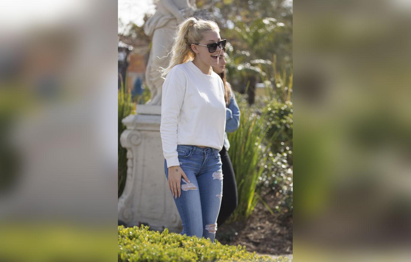 //Ava Sambora Out After Mom Arrest