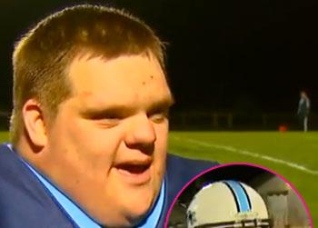 touchdown-downsyndrome-football-team-support-waterboy
