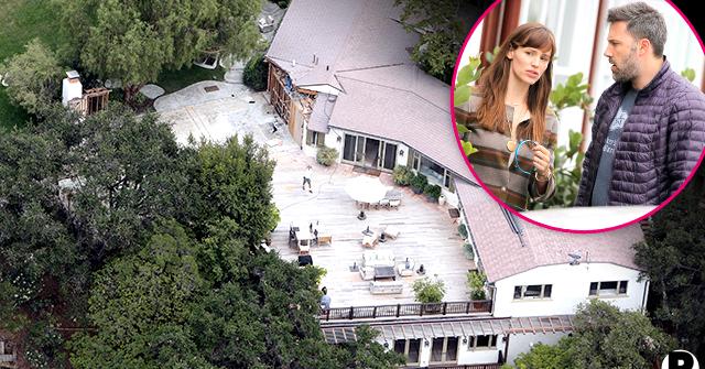 Ben Affleck Jennifer Garner Making Real Estate Moves In Preparation For Divorce