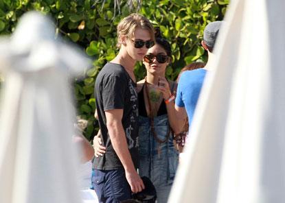 Vanessa Hudgens & Austin Butler Pack On The PDA In Miami