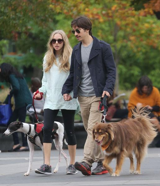 Justin Long Amanda Seyfried 50 Shocking & Dramatic Celebrity Break-Ups & Hook-Ups Of The Year