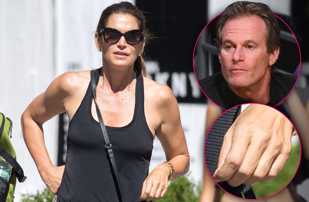 Cindy Crawford No Ring Rande Gerber Divorce Drama