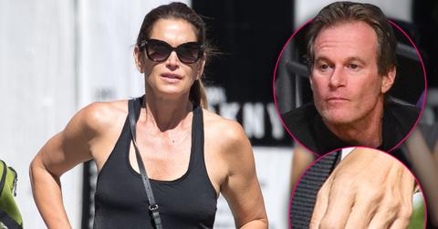 Cindy Crawford No Ring Rande Gerber Divorce Drama