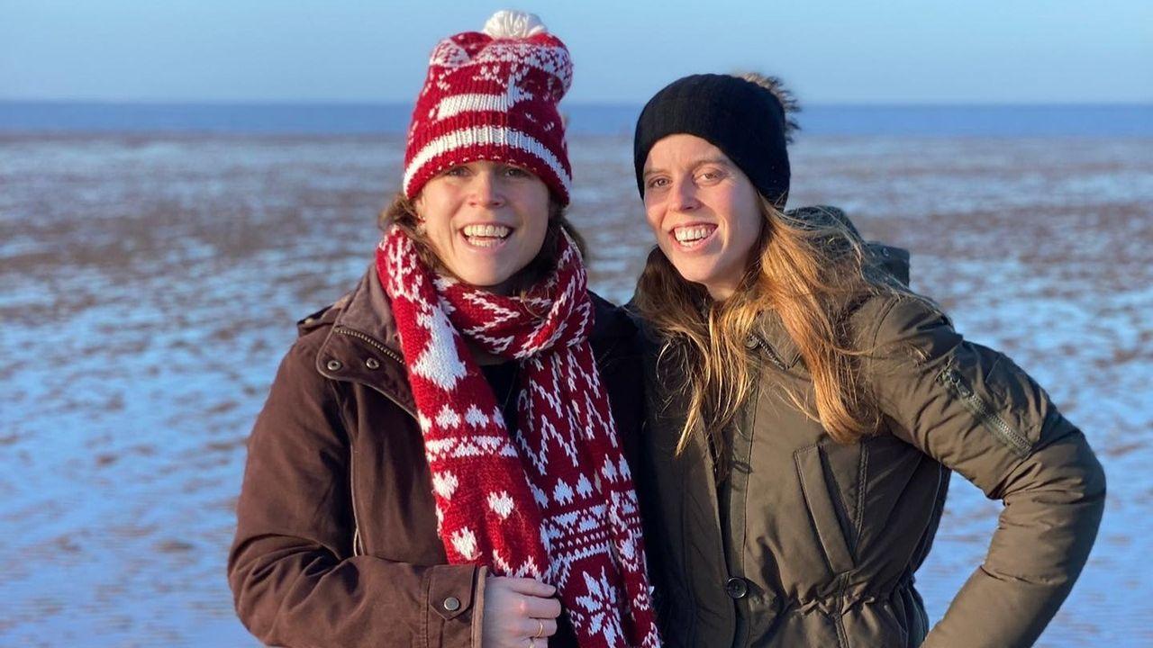 Photo of Princesses Beatrice and Eugenie