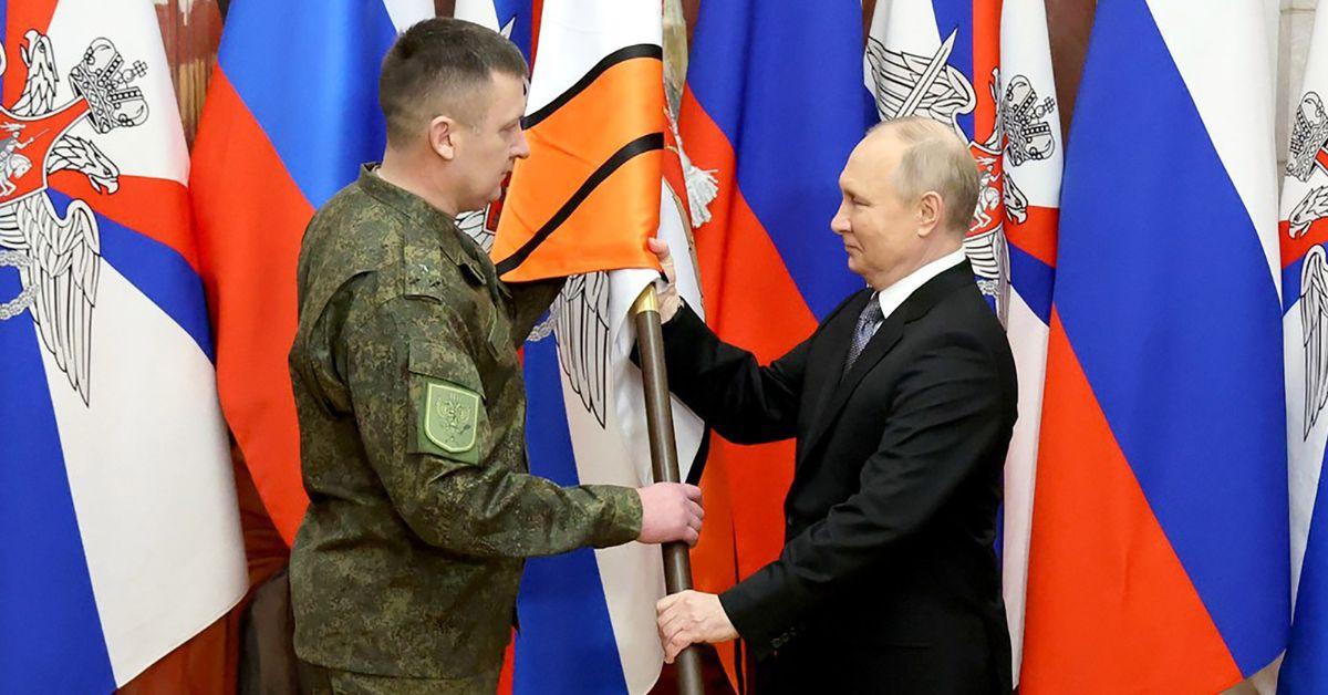 Putin Presents Bravery Medals To Felons Forced To Fight In Ukraine