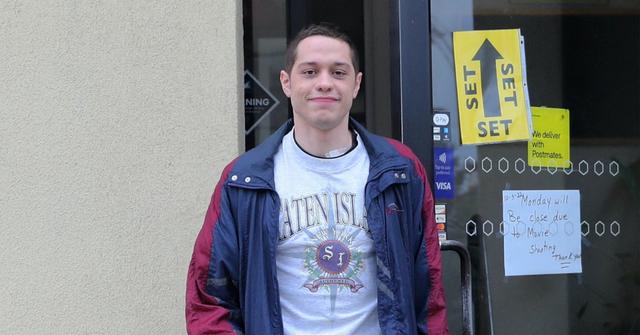 pete davidson crashes suv scrape marks stand up comedy show pp