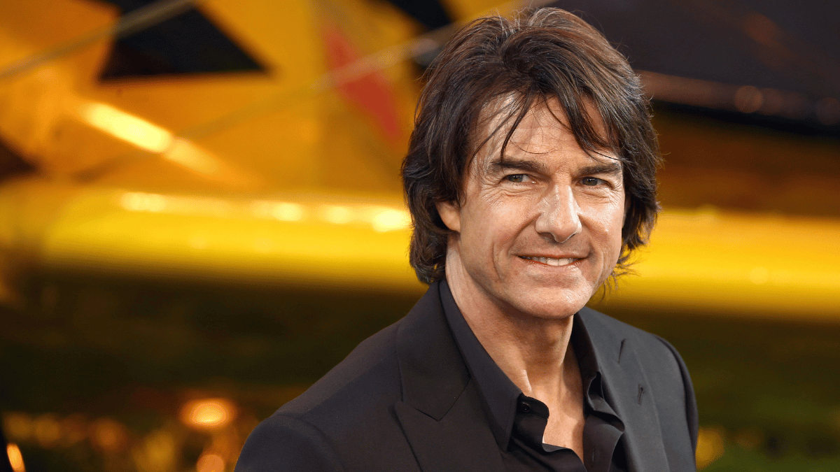 Tom Cruise has his hair inspected for signs of 'breakage or falling out.'