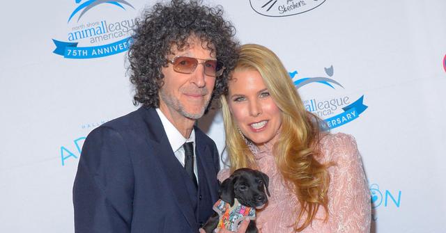 Howard Stern Attends Event After Friend's Death