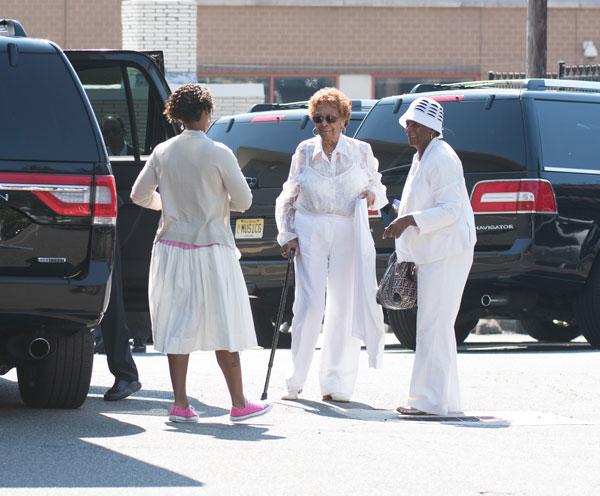 //guests attending bobbi kristina brown new jersey funeral service